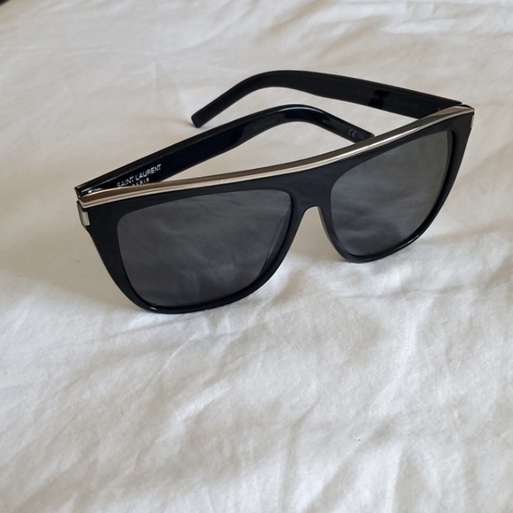 Saint Laurent Sun Glasses - Picture 4 of 4